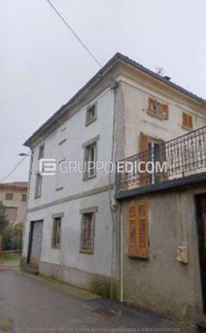 appartamento in vendita a Corana in zona Ghiaie