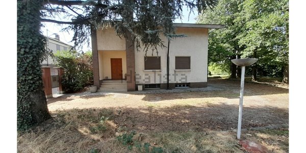 casa indipendente in vendita a Corana in zona Ghiaie