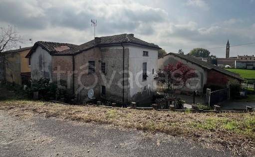 casa indipendente in vendita a Corana in zona Ghiaie