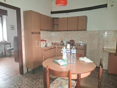 casa indipendente in vendita a Corana in zona Ghiaie