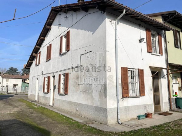 casa indipendente in vendita a Corana