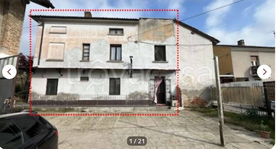 casa indipendente in vendita a Corana in zona Ghiaie
