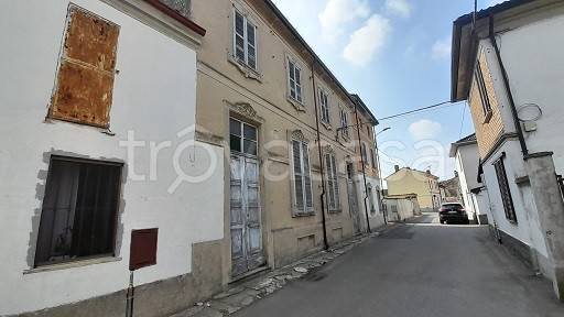 casa indipendente in vendita a Corana