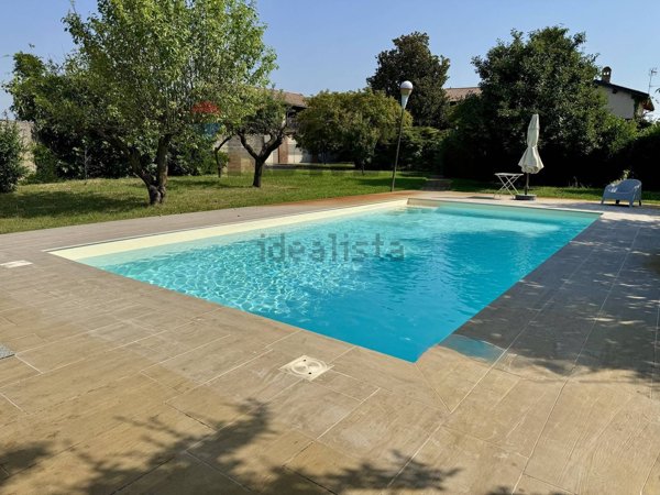 casa indipendente in vendita a Corana in zona Ghiaie