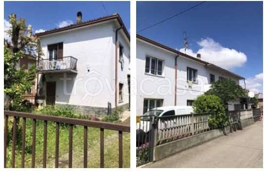 casa indipendente in vendita a Corana in zona Ghiaie