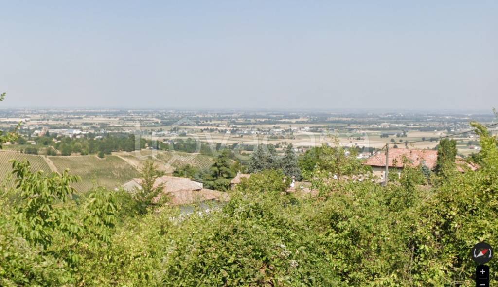 terreno agricolo in vendita a Corvino San Quirico in zona Mazzolino