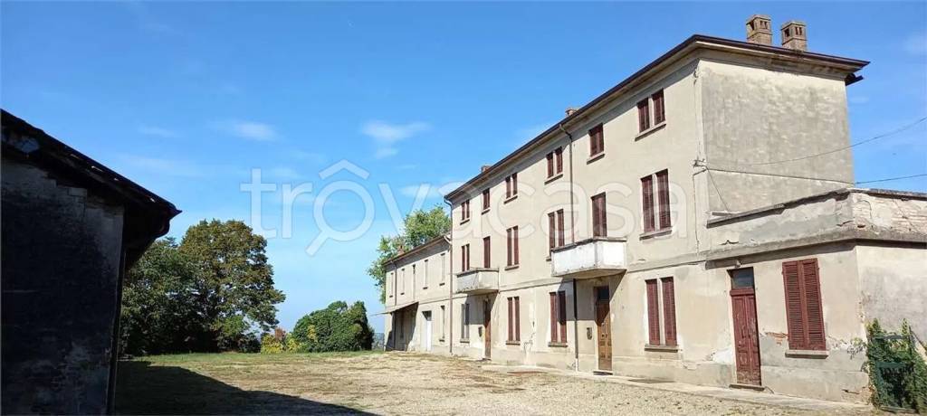 casa indipendente in vendita a Corvino San Quirico