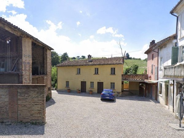 casa indipendente in vendita a Corvino San Quirico in zona San Rocco