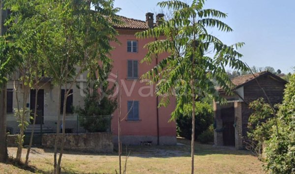 casa indipendente in vendita a Corvino San Quirico