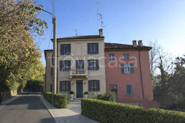 casa indipendente in vendita a Corvino San Quirico
