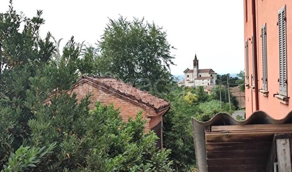 casa indipendente in vendita a Corvino San Quirico