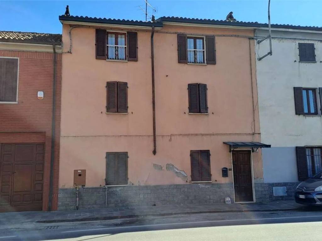 casa indipendente in vendita a Corvino San Quirico