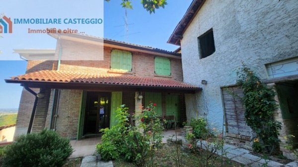 casa indipendente in vendita a Corvino San Quirico in zona San Rocco