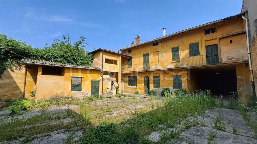 casa indipendente in vendita a Corvino San Quirico in zona Fumo