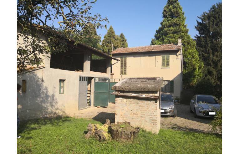 casa indipendente in vendita a Corvino San Quirico