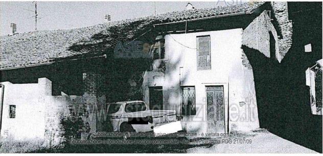 villa in vendita a Costa de' Nobili