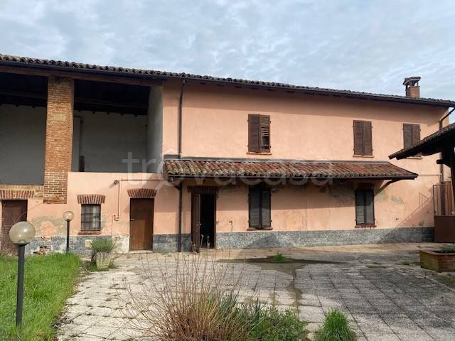 casa indipendente in vendita a Cozzo in zona Celpenchio