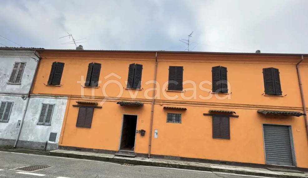 casa indipendente in vendita a Cozzo in zona Celpenchio
