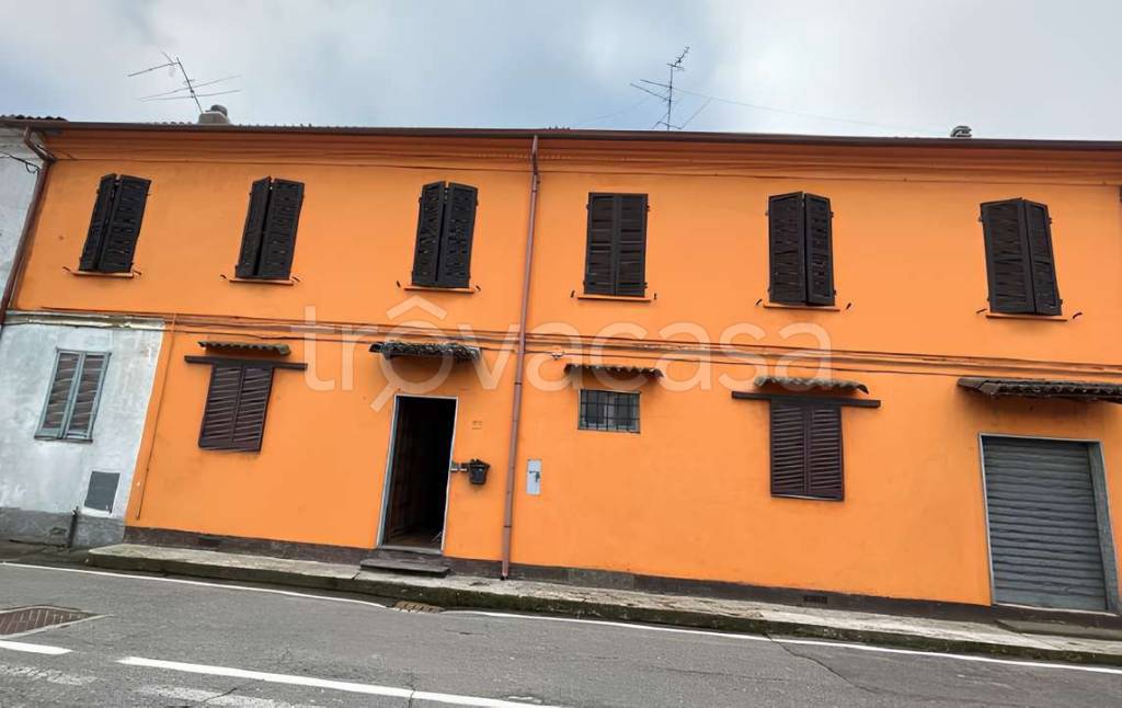 appartamento in vendita a Cozzo in zona Celpenchio