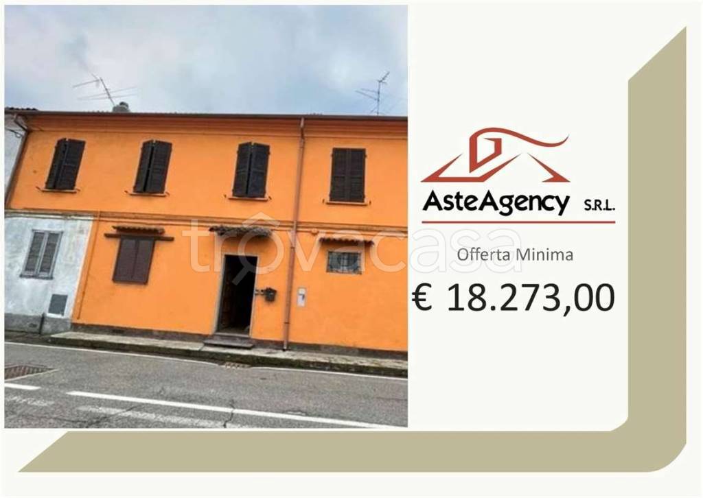 casa indipendente in vendita a Cozzo in zona Celpenchio
