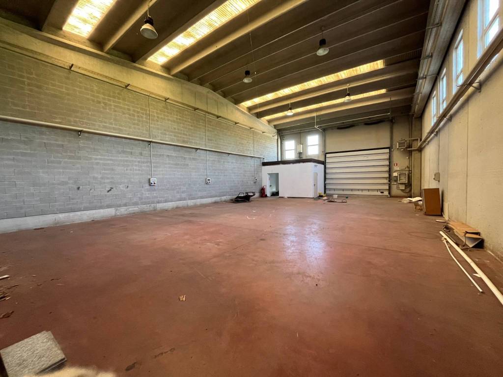 terreno edificabile in vendita a Cura Carpignano