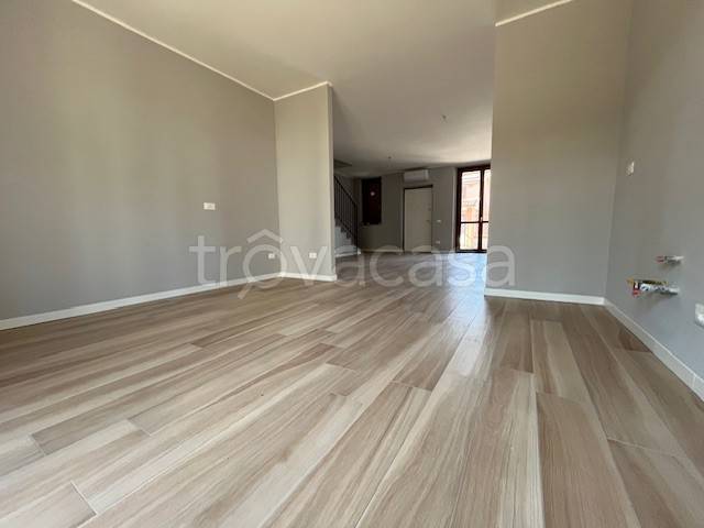 casa indipendente in vendita a Cura Carpignano in zona Prado
