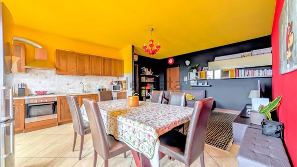 appartamento in vendita a Cura Carpignano in zona Prado