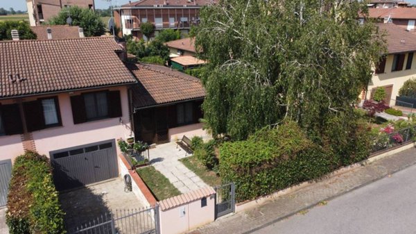 casa indipendente in vendita a Cura Carpignano