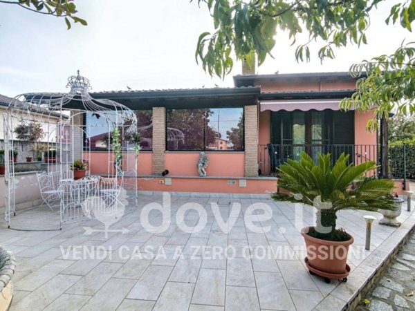 casa indipendente in vendita a Cura Carpignano in zona Borghetto