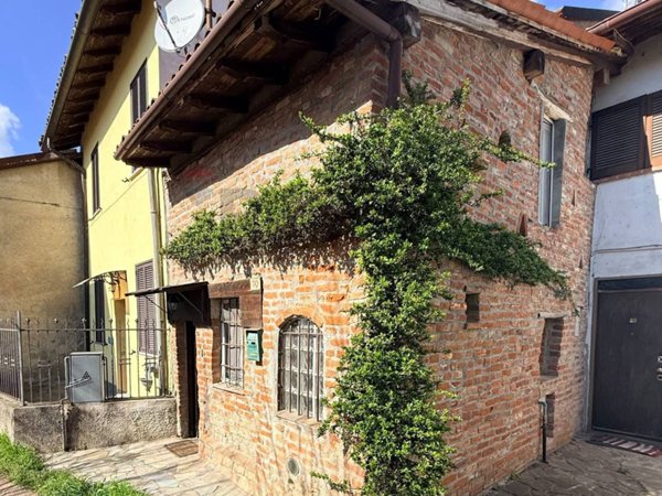 casa indipendente in vendita a Cura Carpignano in zona Calignano