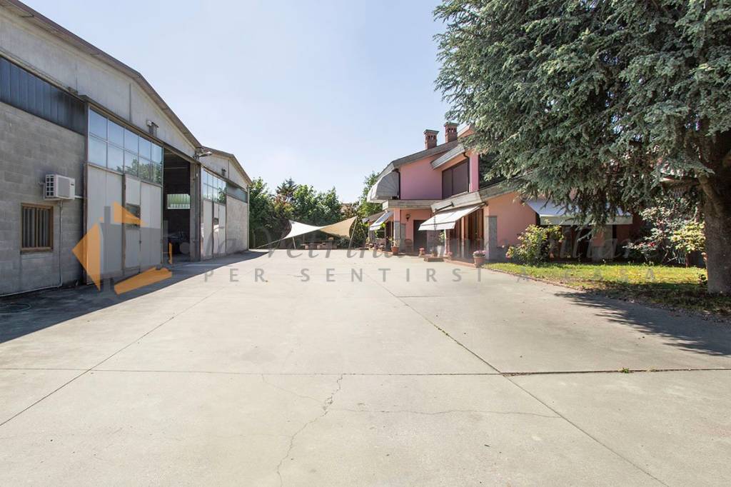 casa indipendente in vendita a Cura Carpignano in zona Prado