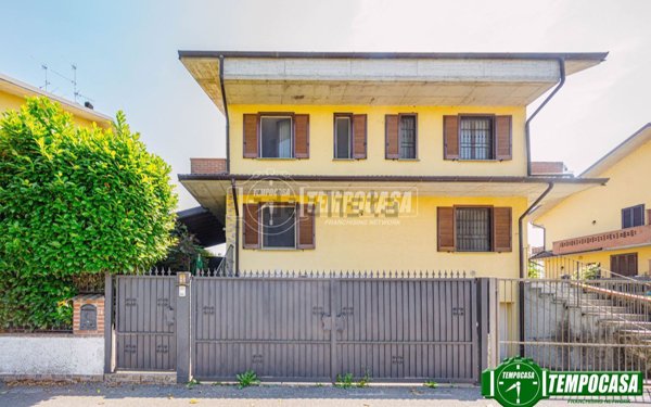 casa indipendente in vendita a Cura Carpignano in zona Borghetto