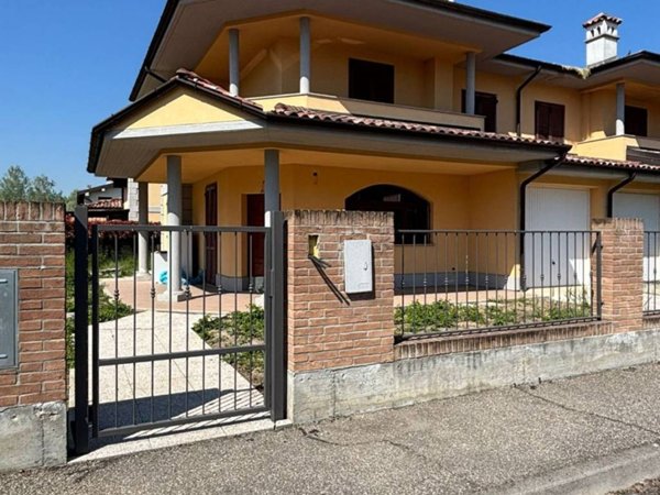casa indipendente in vendita a Cura Carpignano