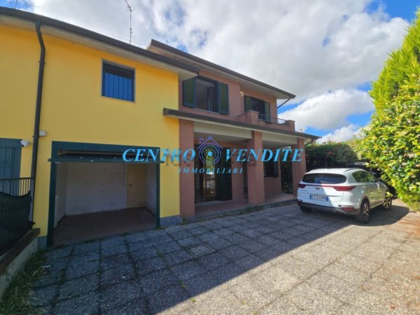 casa indipendente in vendita a Cura Carpignano in zona Prado