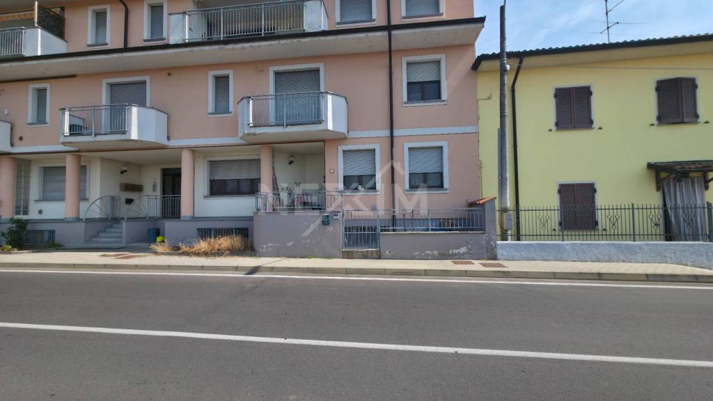 appartamento in vendita a Cura Carpignano in zona Calignano