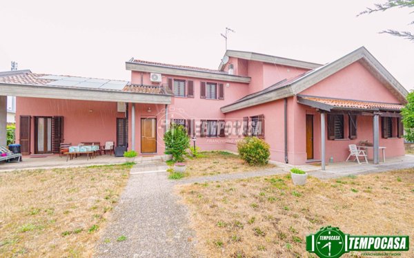 casa indipendente in vendita a Cura Carpignano in zona Calignano