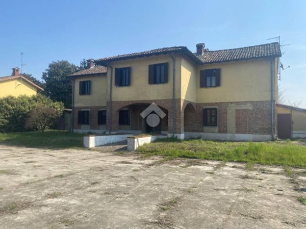 casa indipendente in vendita a Cura Carpignano in zona Vimanone