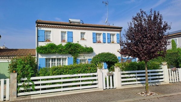 casa indipendente in vendita a Dorno