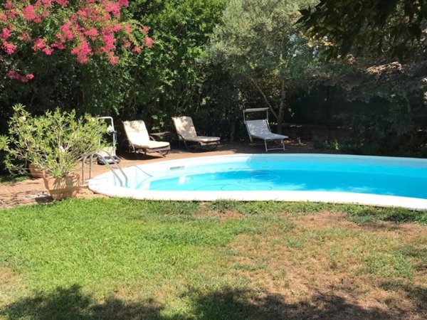 casa indipendente in vendita a Dorno