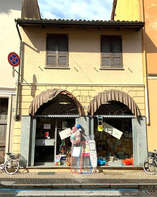 negozio in vendita a Dorno