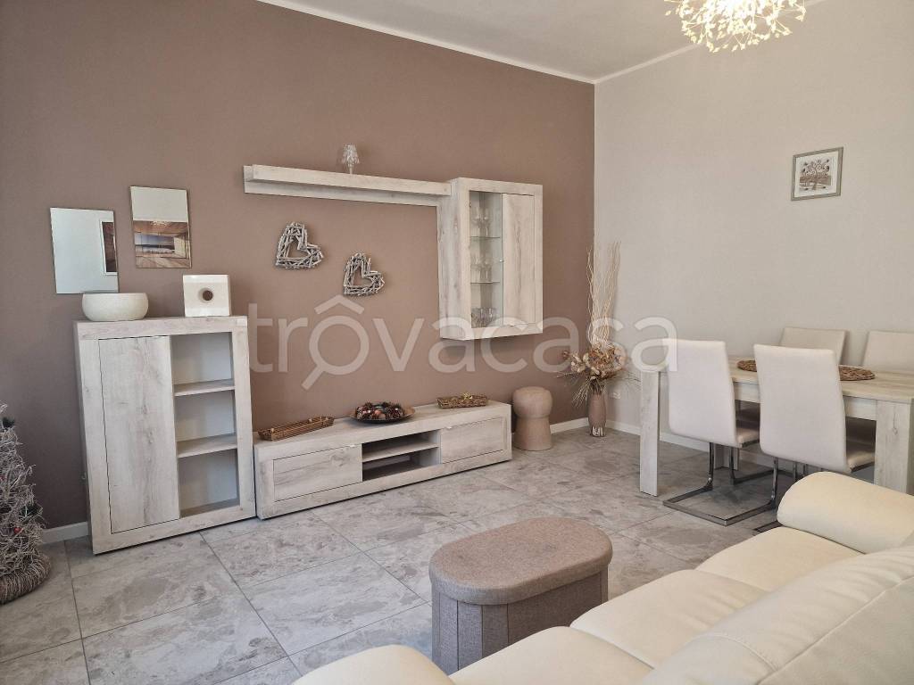 appartamento in vendita a Dorno