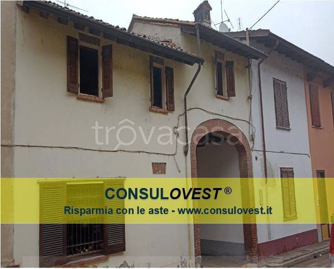 casa indipendente in vendita a Dorno