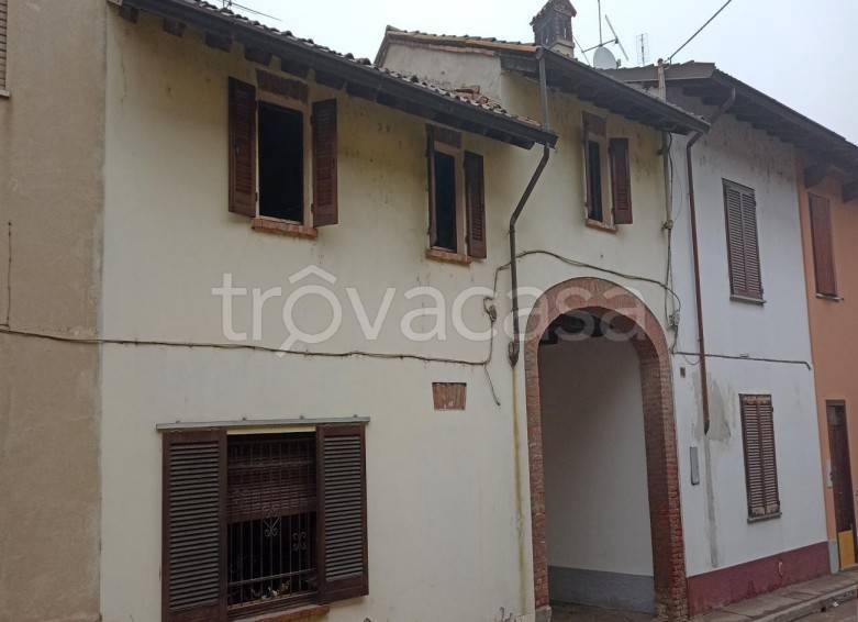 casa semindipendente in vendita a Dorno