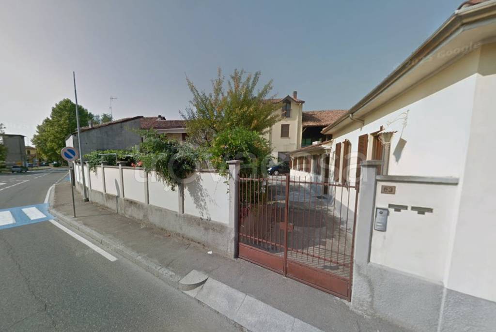 casa indipendente in vendita a Dorno