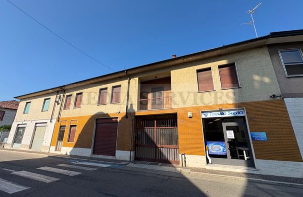 ufficio in vendita a Dorno