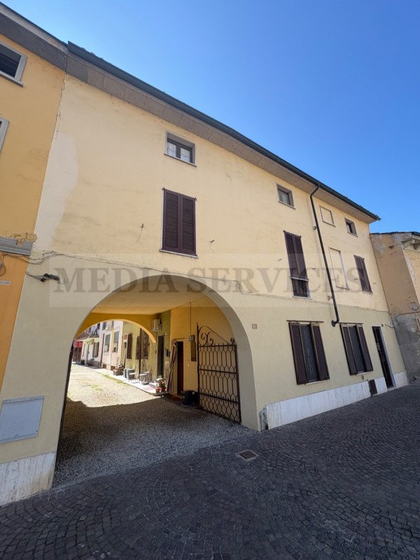 casa indipendente in vendita a Dorno