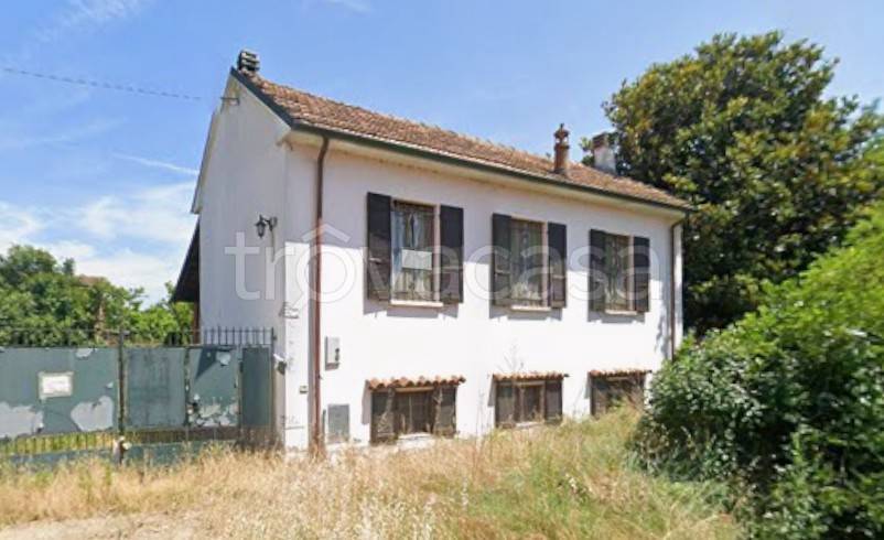 casa indipendente in vendita a Dorno