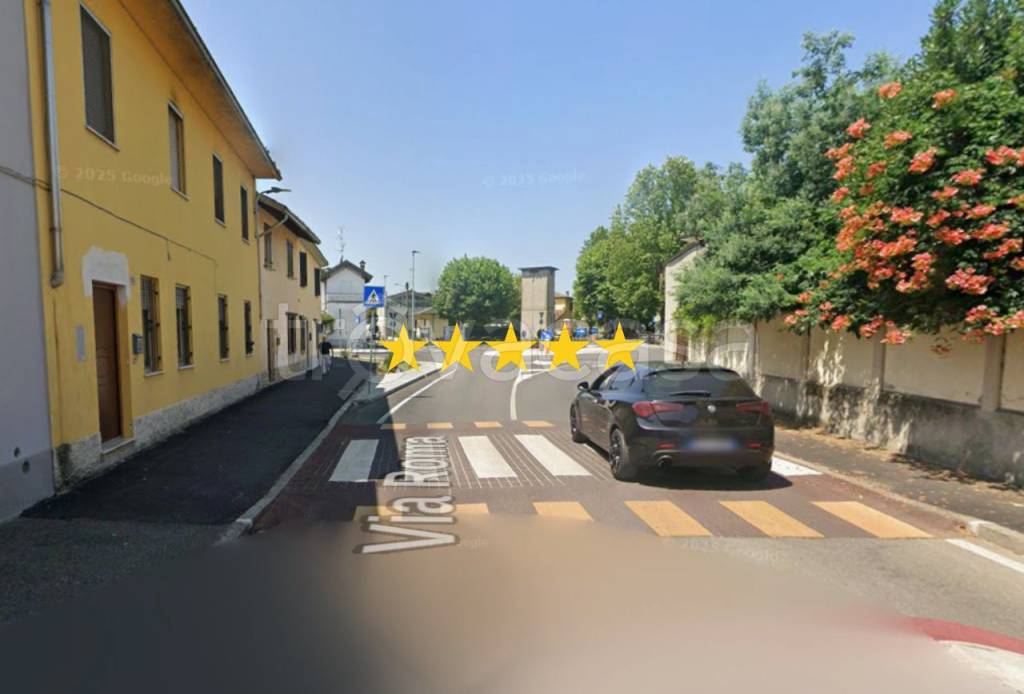 casa indipendente in vendita a Dorno