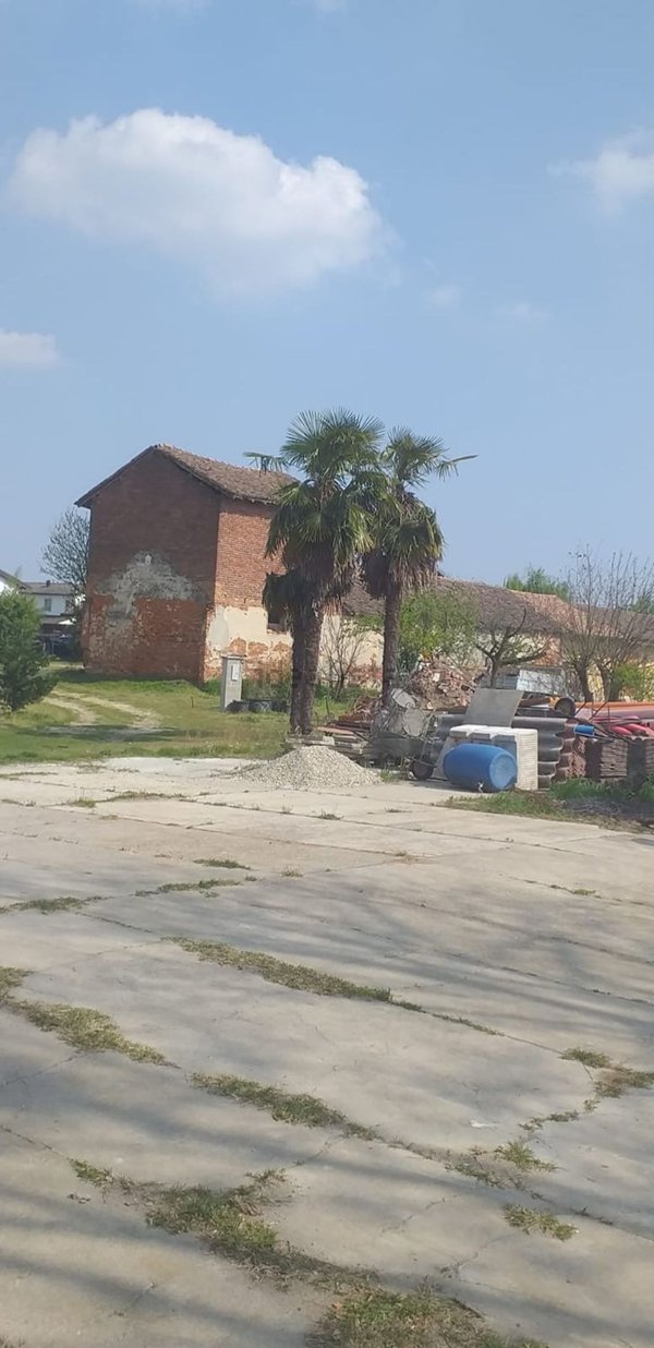 casa indipendente in vendita a Dorno