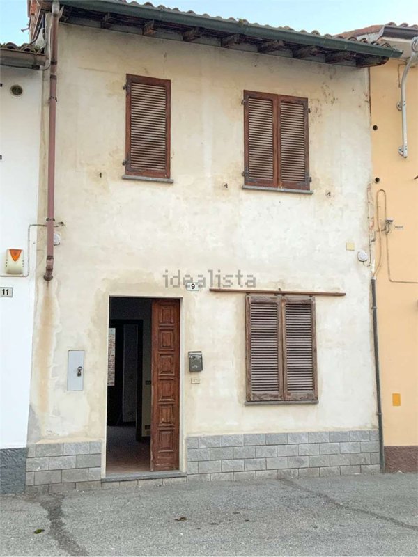casa indipendente in vendita a Dorno